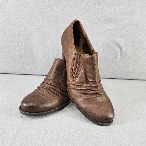 Beartraps Women's Reagen Ankle Booties, Brown, 2.5" heel, NWOT, 10M - Picture 1 of 11
